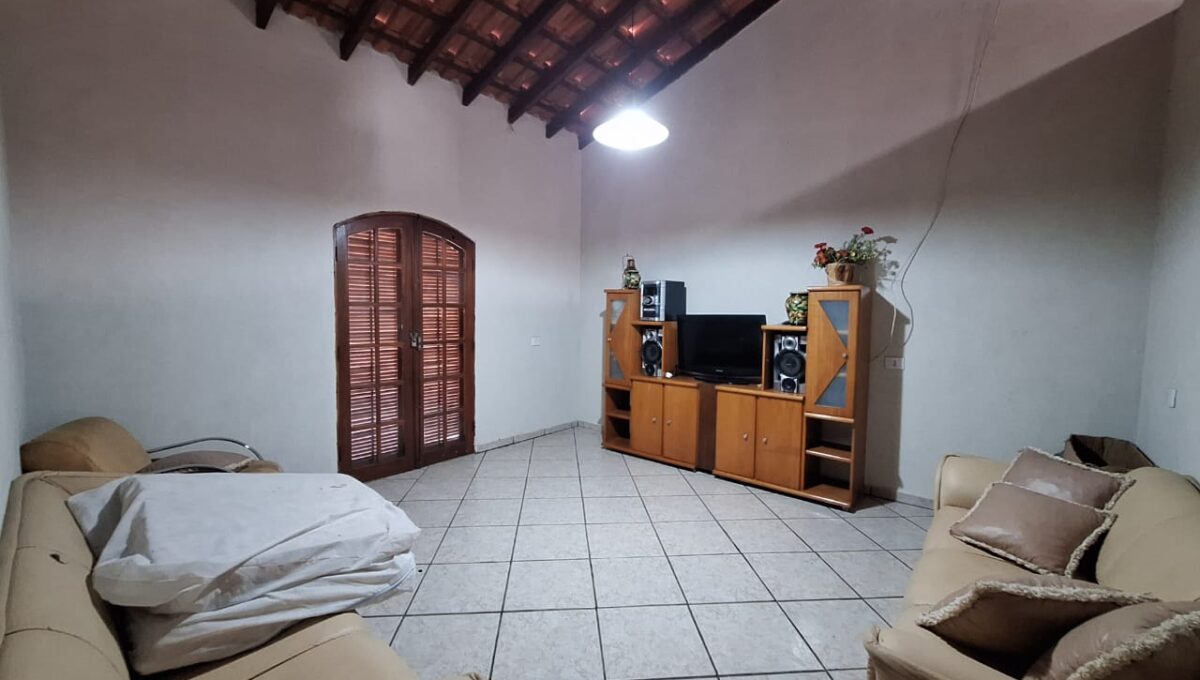 WhatsApp Image 2025-04-04 at 15.15.52 (2)